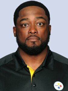 A Steelers rookie speaks out against coach Mike Tomlin