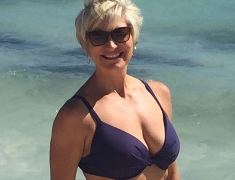 Hot Grandma Charlene Farnsworth Stuns Viewers With Her Ageless Body By Baring Her Abs In A