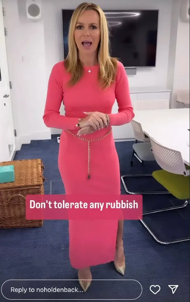 Due to the cold weather Amanda Holden went braless as she showed her followers her stunning pink outfit for the day, which left her fans in awe.