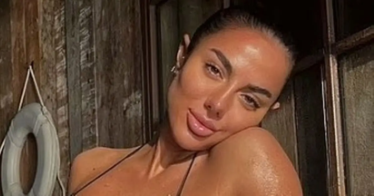 Arianna Ajtar shows off her new assets for the first time since getting her boob job in a teeny bikini