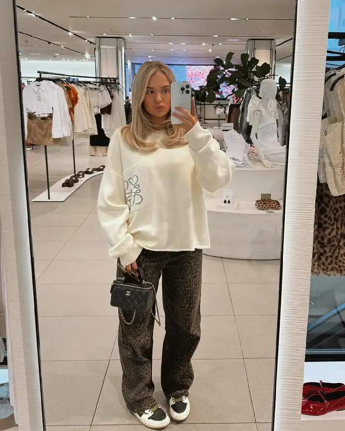 It's no secret that leopard print is on trend this year, and Molly-Mae Hague is no exception. Her 'perfect' leopard print jeans are finally back in stock.