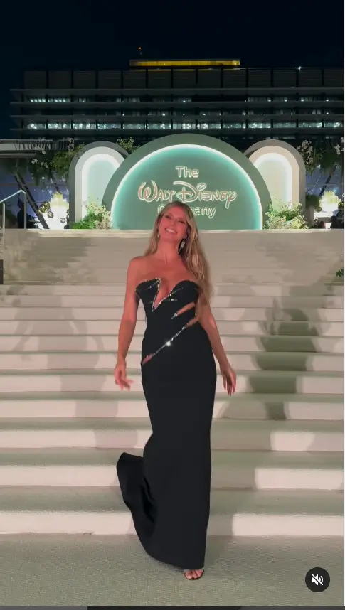 Heidi put on a breathtaking performance at the Walt Disney Company bash held at the Music Center in Los Angeles following TV's biggest night.