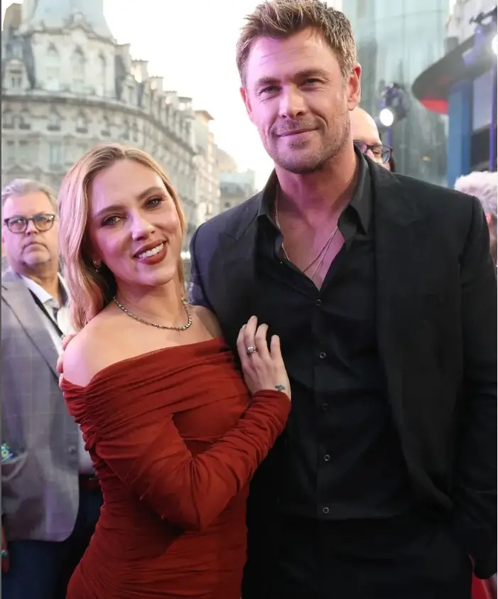 During the London premiere of Transformers One, the Marvel actress stunned alongside Australian hunk Chris Hemsworth.