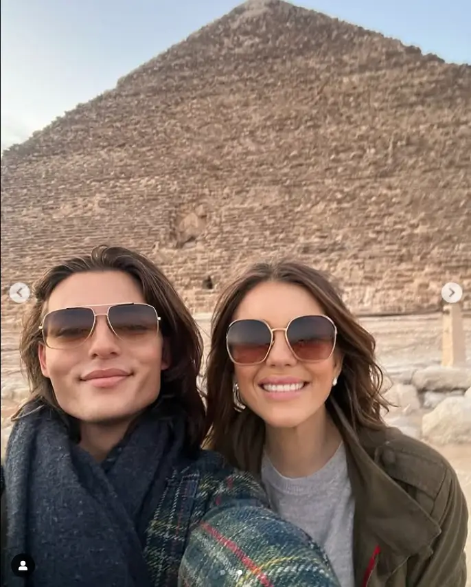 Liz Hurley and her lookalike son, Damian, were seen looking effortlessly stylish as they took in the sights during their luxurious trip to Egypt on Sunday morning. 